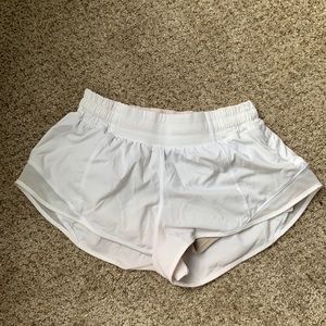 White Lululemon hotty hot shorts